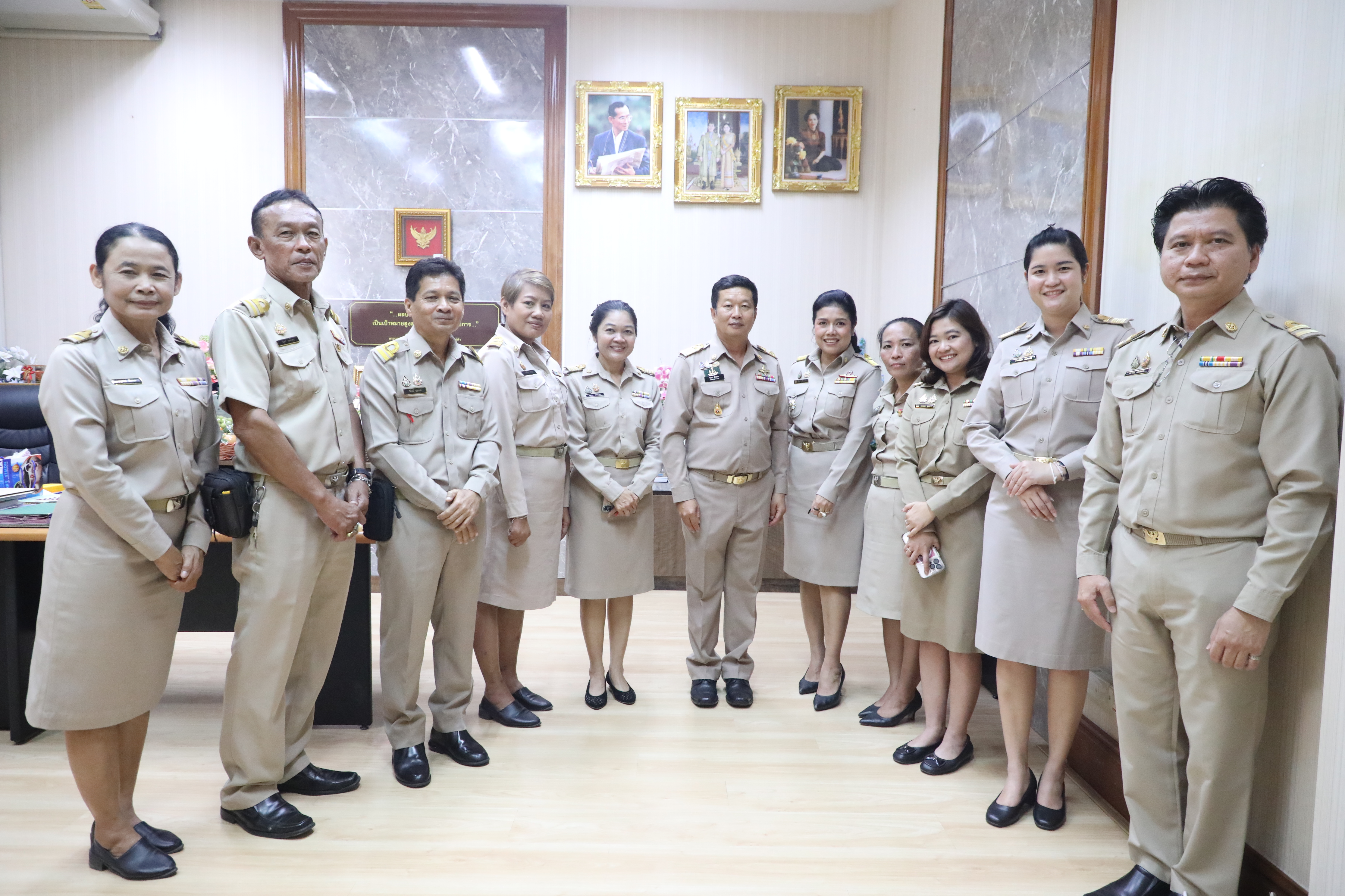 title - ส.ป.ก. ร่วมกัน สวัสดีปีใหม่ ผู้บริหารสำนักงานการปฏิรูปที่ดินเพื่อเกษตรกรรม พร้อมรับพรต้อนรับปีใหม่ 2569